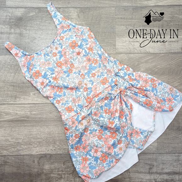 Eomenie Floral Skirted One Piece Swimsuit Size M - Picture 3 of 7